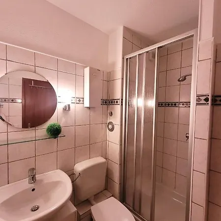 Apartment 21038