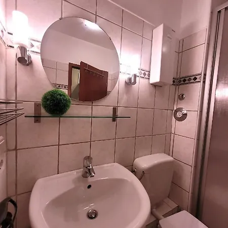 21038 Apartment